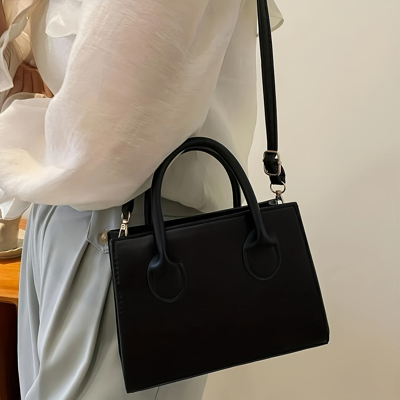 NOOR | Compacte Strakke Dames Tas - Elegant, Tijdloos & Modieus