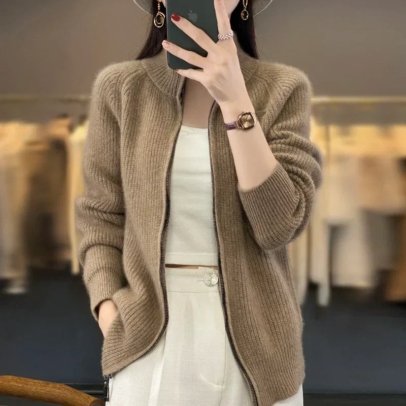 MARGARET | Wollen Damesvest Met Rits – Warm, Zacht & Tijdloos Voor Herfst En Winter