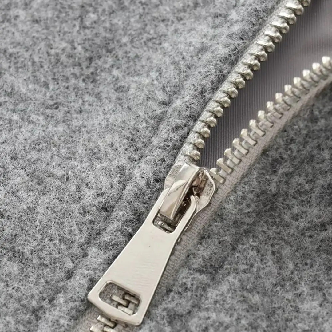ISALIE | Cropped Wollen Dames Tussenjas Met Ronde Hals – Modern, Speels & Perfect Voor Tussen Seizoenen