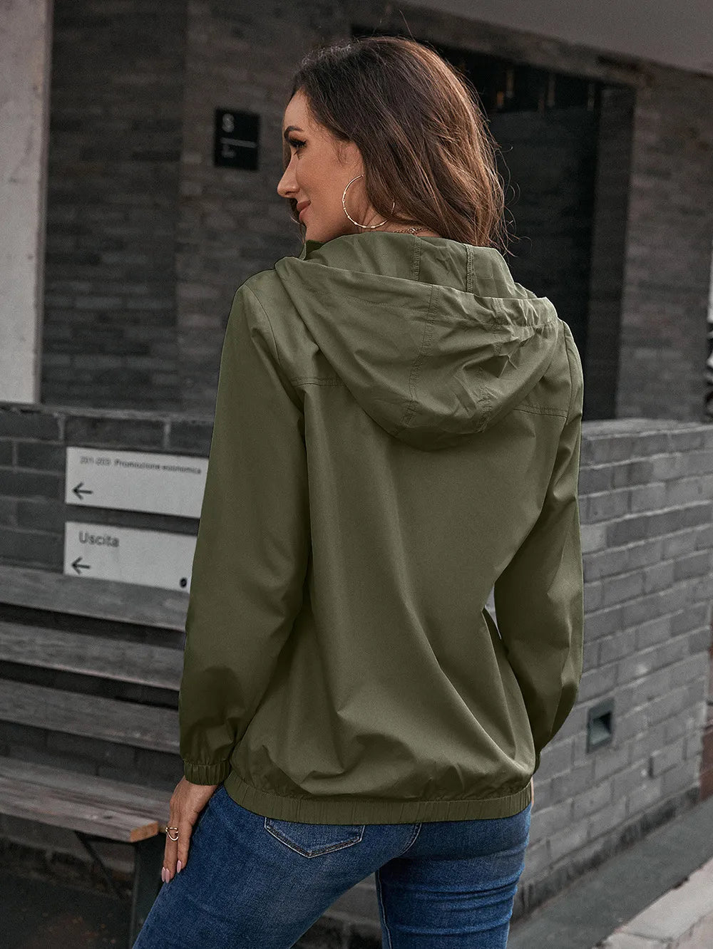 MIRELLA | Dames Waterdichte Trenchcoat – Functioneel, Modern & Ideaal Voor Buitenactiviteiten