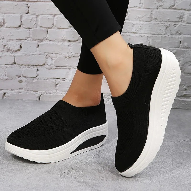 ELARA | Orthopedische Dames Slip-On Sneakers Met Luchtige Demping – Licht, Steunend & Modern!