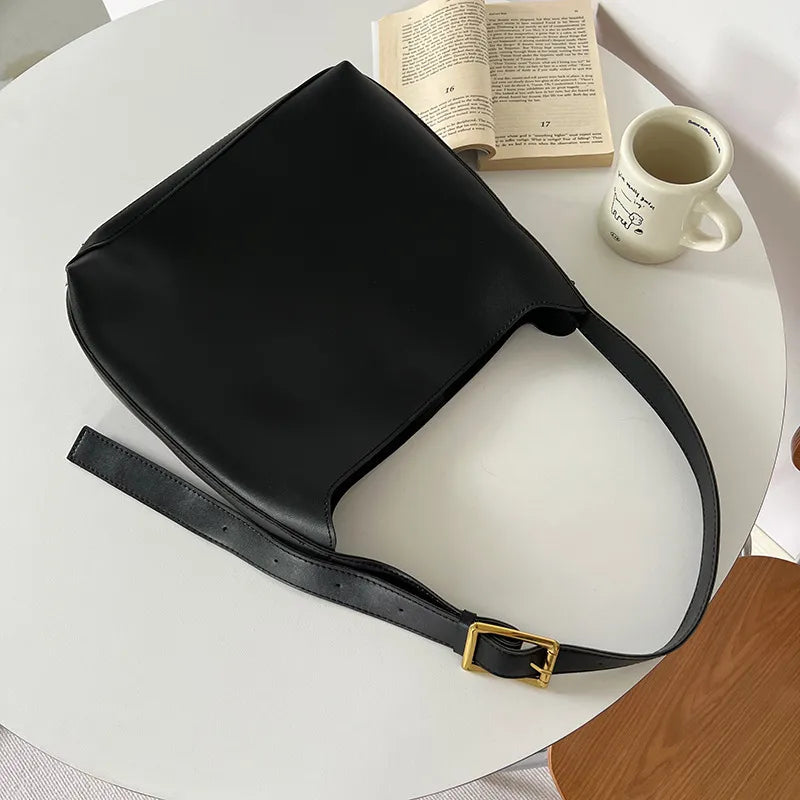 FAYE | Minimalistische Leren Schoudertas – Elegant, Tijdloos & Perfect Voor Elke Dag