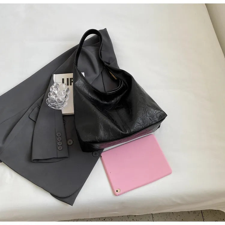 CELINE | Leren Schoudertas Voor Dames Met Herfst Kleuren – Luxe, Duurzaam & Veelzijdig