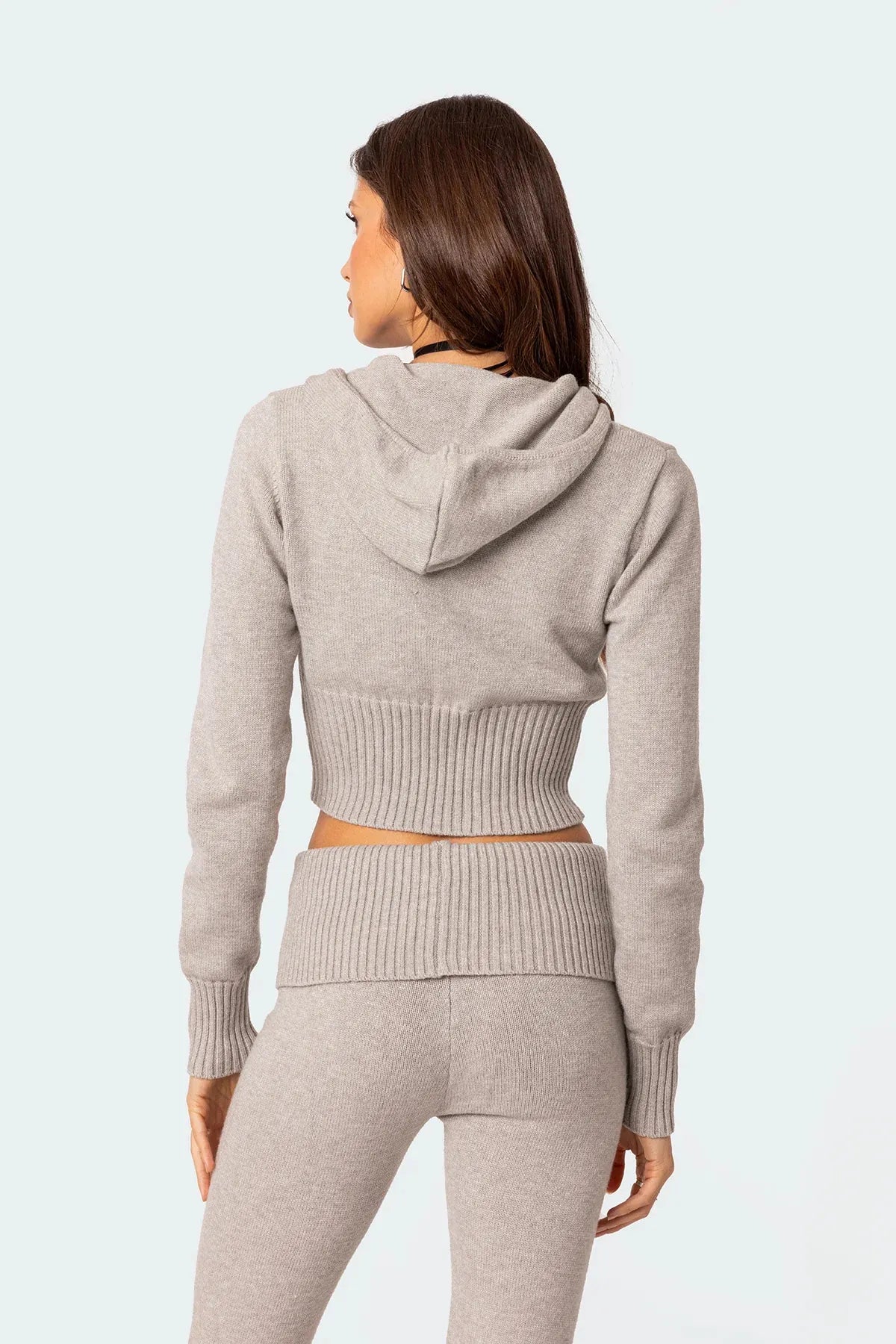 LIVIA | Gebreide Cropped Hoodie Dames Set Met Flare Legging – Comfortabel, Trendy & Ideaal Voor Casual Dagen