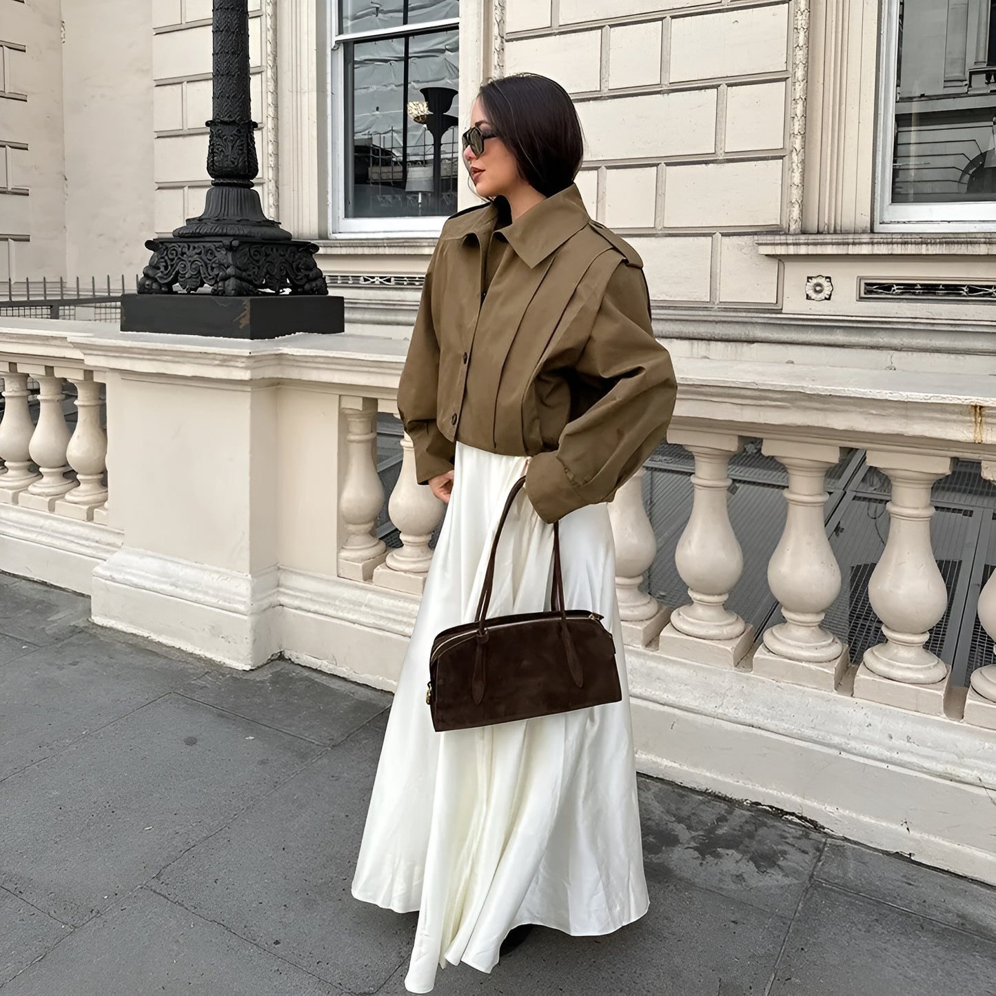 LIORA | Tussenjas Dames met Hoge Kraag en Knoopsluiting – Minimalistisch, Comfortabel & Onmisbaar voor de Herfst