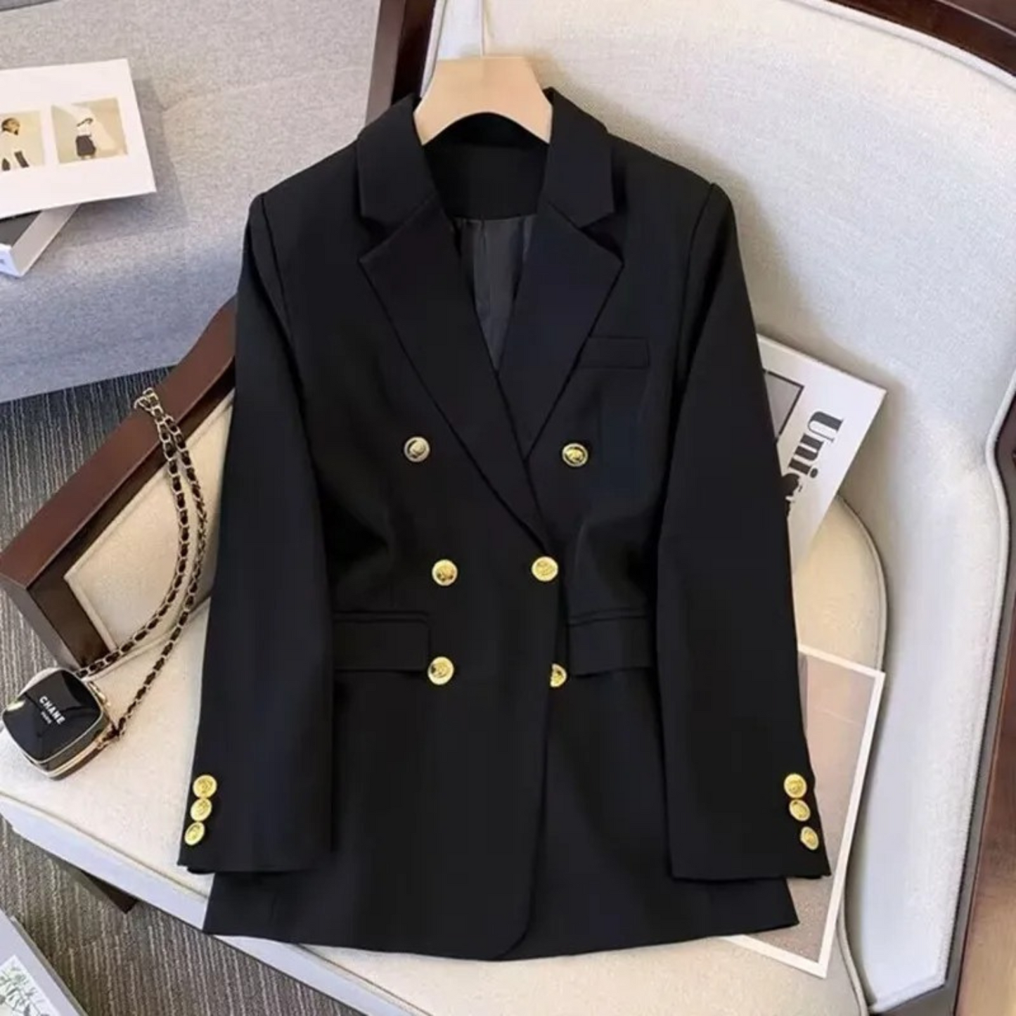FENNA | Luxe Dames Blazer Met Klassieke Gouden Knopen - Chic & Elegant