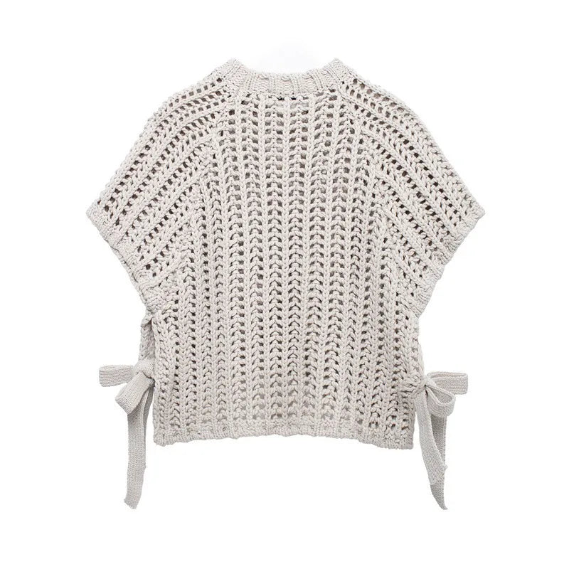 NOÉMI | Gebreide Cropped Dames Top met Strikdetails – Luchtig, Trendy & Zomers