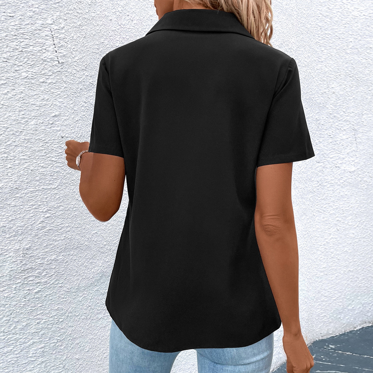 MELINE | Stijlvolle Damesblouse met Knoopaccent en Ritssluiting