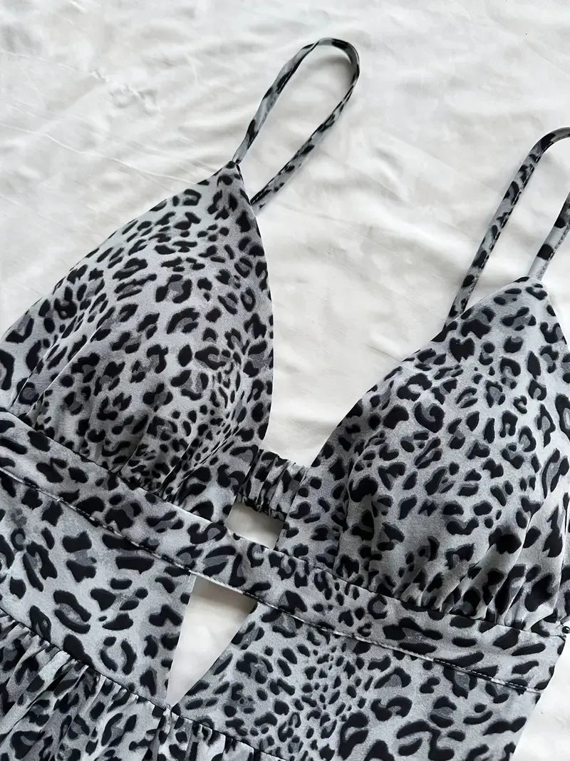 ENARA | Kort Damesjurkje Met Dierenprint & Geplooide Bandjes – Luchtig, Vrouwelijk & Perfect Voor Zomerse Outfits