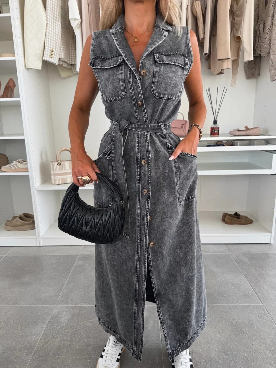 MAYA | Dames Denim Midi Jurk Zonder Mouwen – Stoer, Vrouwelijk & Perfect Voor Elke Dag