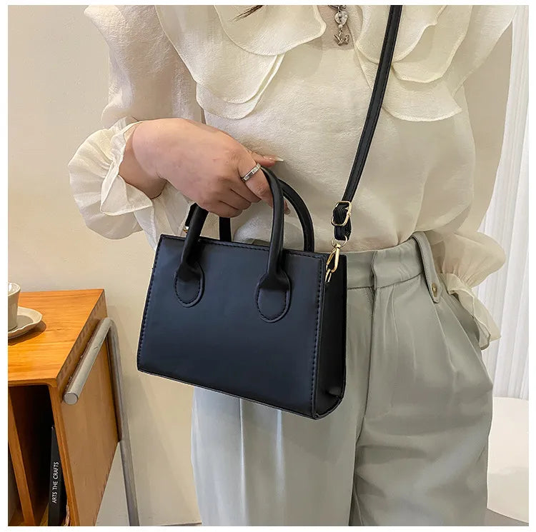 NOOR | Compacte Strakke Dames Tas - Elegant, Tijdloos & Modieus