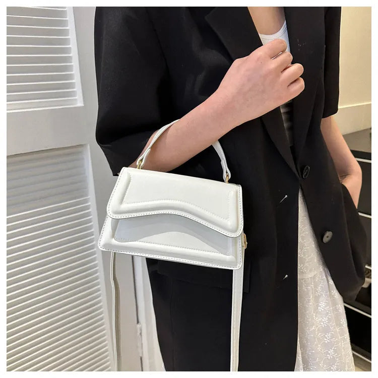 MELISSA | Luxe Strakke Leren Tas Voor Dames Met Subtiele Details & Vorm