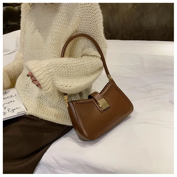 FLORE | Dames Leren Handtas Met Unieke Gesp Sluiting – Gestructureerd Design Met Flap En Metalen Sluiting – Tijdloos En Elegant