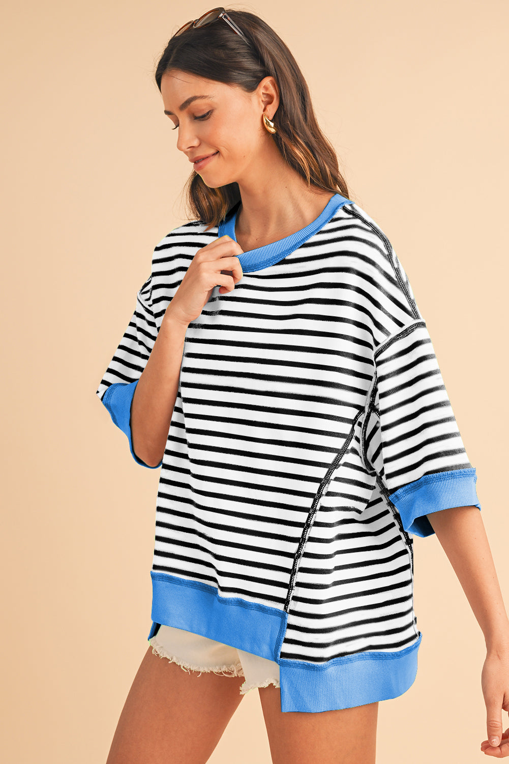 ISA | Gestreept Loose Fit T-Shirt Voor Dames Met Contrast Trim En Wijde Mouwen – Comfortabel, Casual, Stijlvol