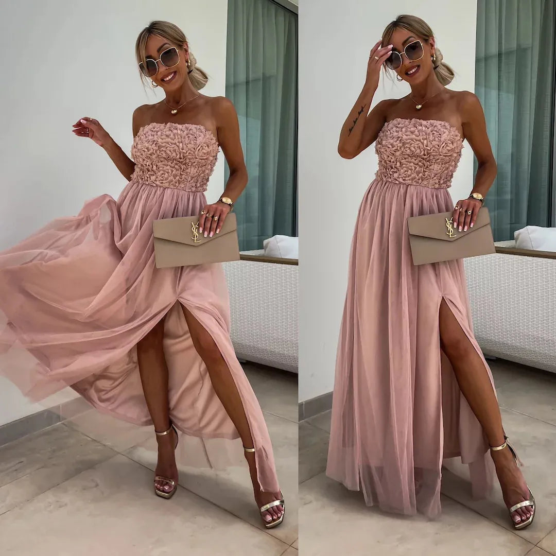 YVONNE | Strapless Maxi Jurk Met 3D Bloemenbuste En Split – Elegant, Romantisch, Vrouwelijk
