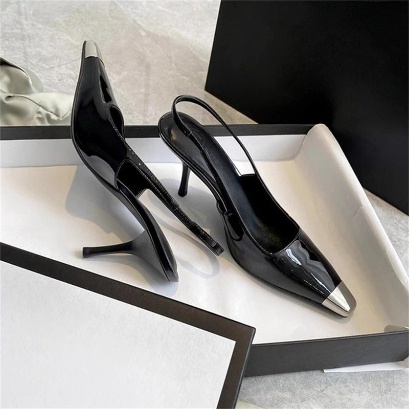 FEMKE | Slingback Hakken Van Patentleer Met Metalen Neus – Elegant, Gedurfd, Verfijnd