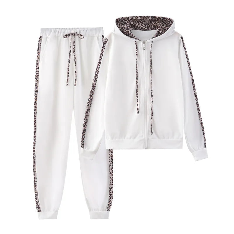 SASKIA | Dames Joggingset Met Luipaarddetails – Comfortabel, Trendy & Ideaal Voor Relaxte Dagen