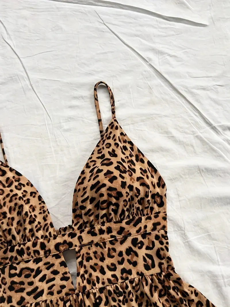 ENARA | Kort Damesjurkje Met Dierenprint & Geplooide Bandjes – Luchtig, Vrouwelijk & Perfect Voor Zomerse Outfits