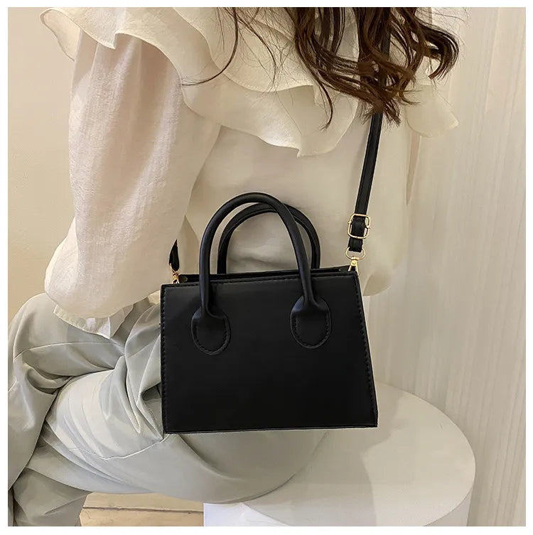 NOOR | Compacte Strakke Dames Tas - Elegant, Tijdloos & Modieus