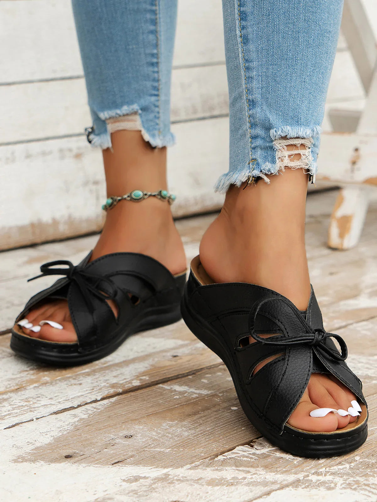 NORA | Orthopedische Instap Slippers Voor Dames Met Vegan Leer En Strikje – Comfortabel, Elegant, Duurzaam
