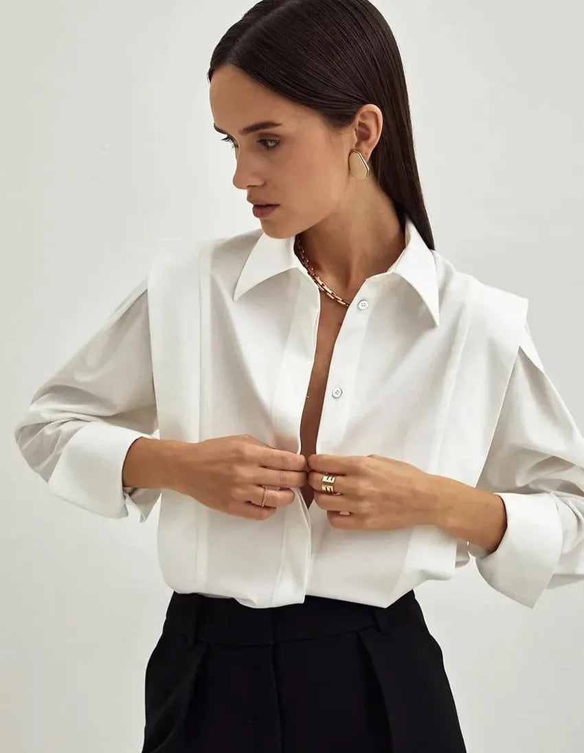 ESMÉE | Dames Blouse Met V Pasvorm & Schouderaccenten – Chic, Krachtig & Veelzijdig Voor Elke Gelegenheid