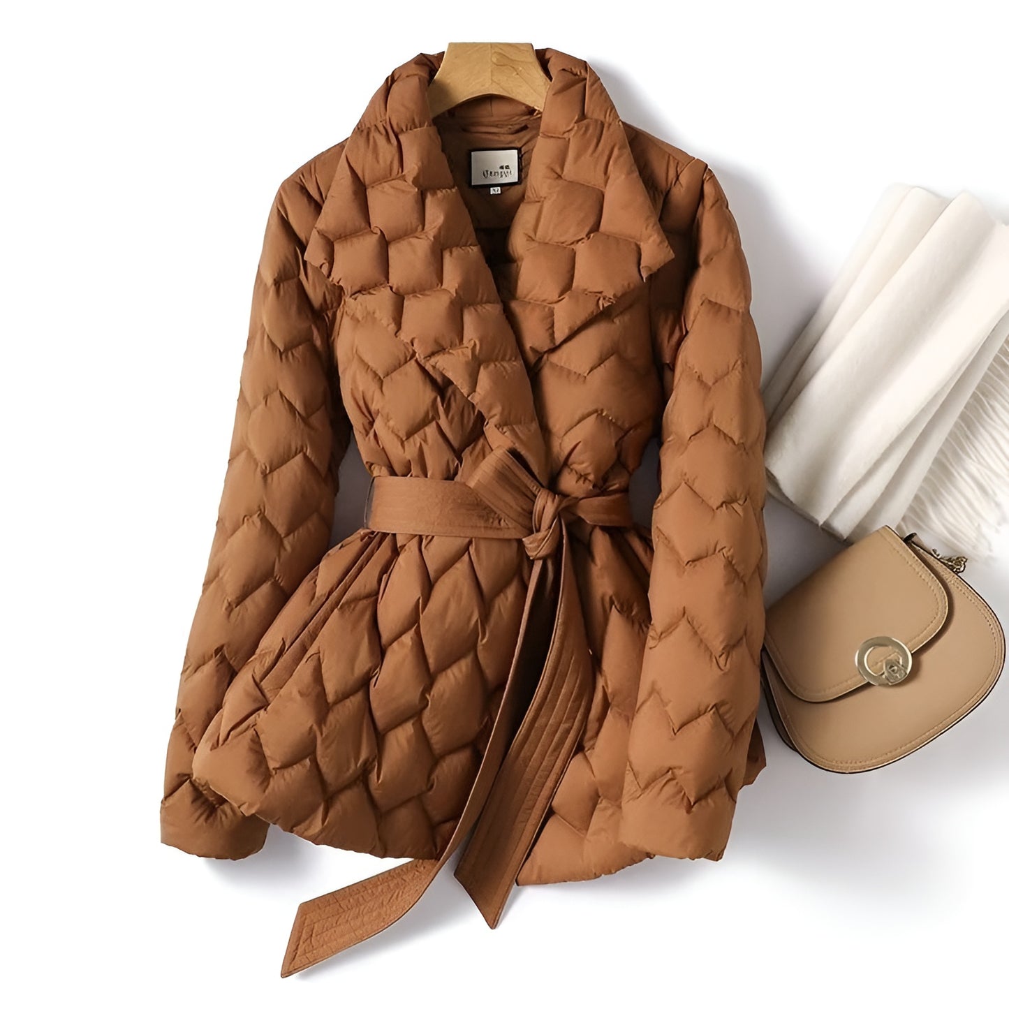 Dames Winterjas Met Dons En Bandsluiting – Warmte Zonder Onhandige Dikte