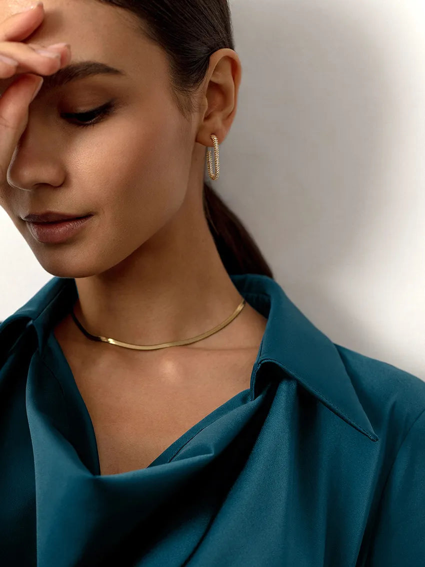 MILANA | Elegante Zijdeachtige Damesblouse – Vrouwelijk, Luxe & Comfortabel