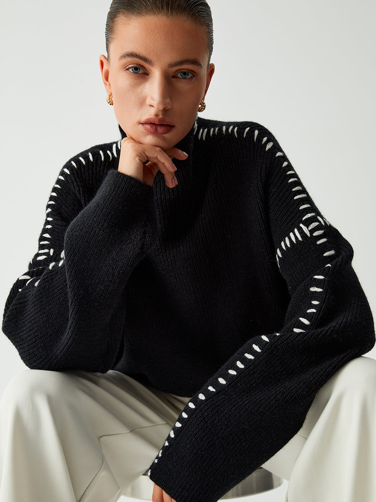 MIRA | Losvallende Dames Trui Met Contraststiksels – Minimalistisch & Comfortabel Voor Elke Dag