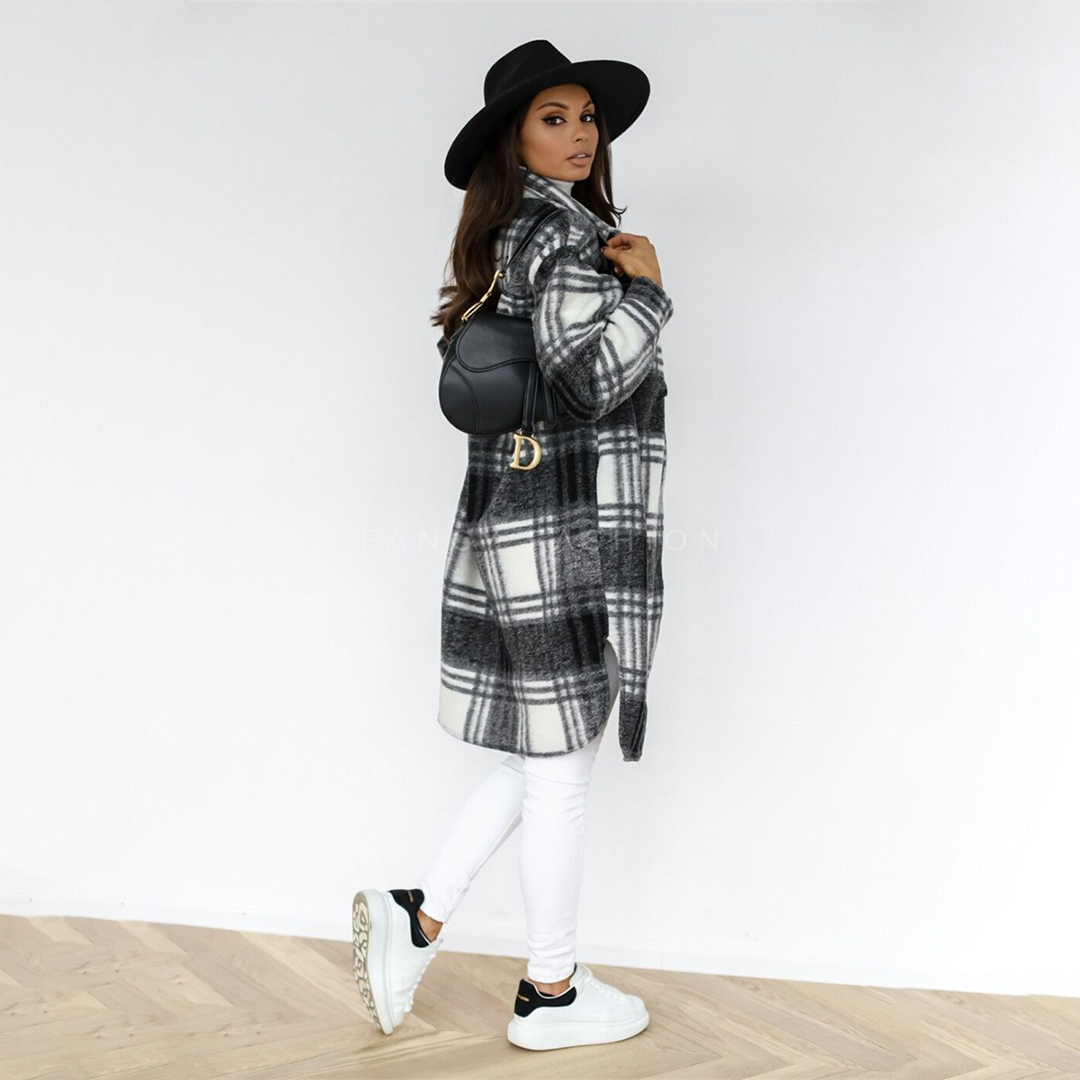 JOLIE | Lange Geruite Damesjas – Herfstfavoriet met Ademend Comfort & Statementstijl