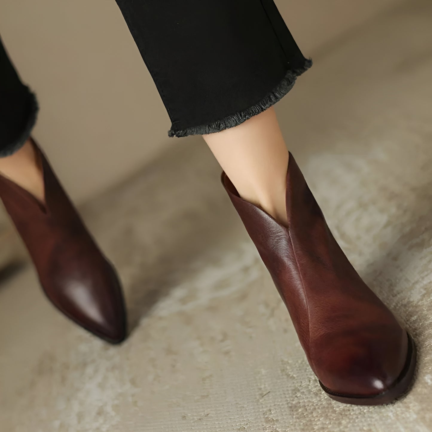 Dames Enkellaarsjes van Leer Met Rits & Blokhak – Elegant, Comfortabel & Stabiel