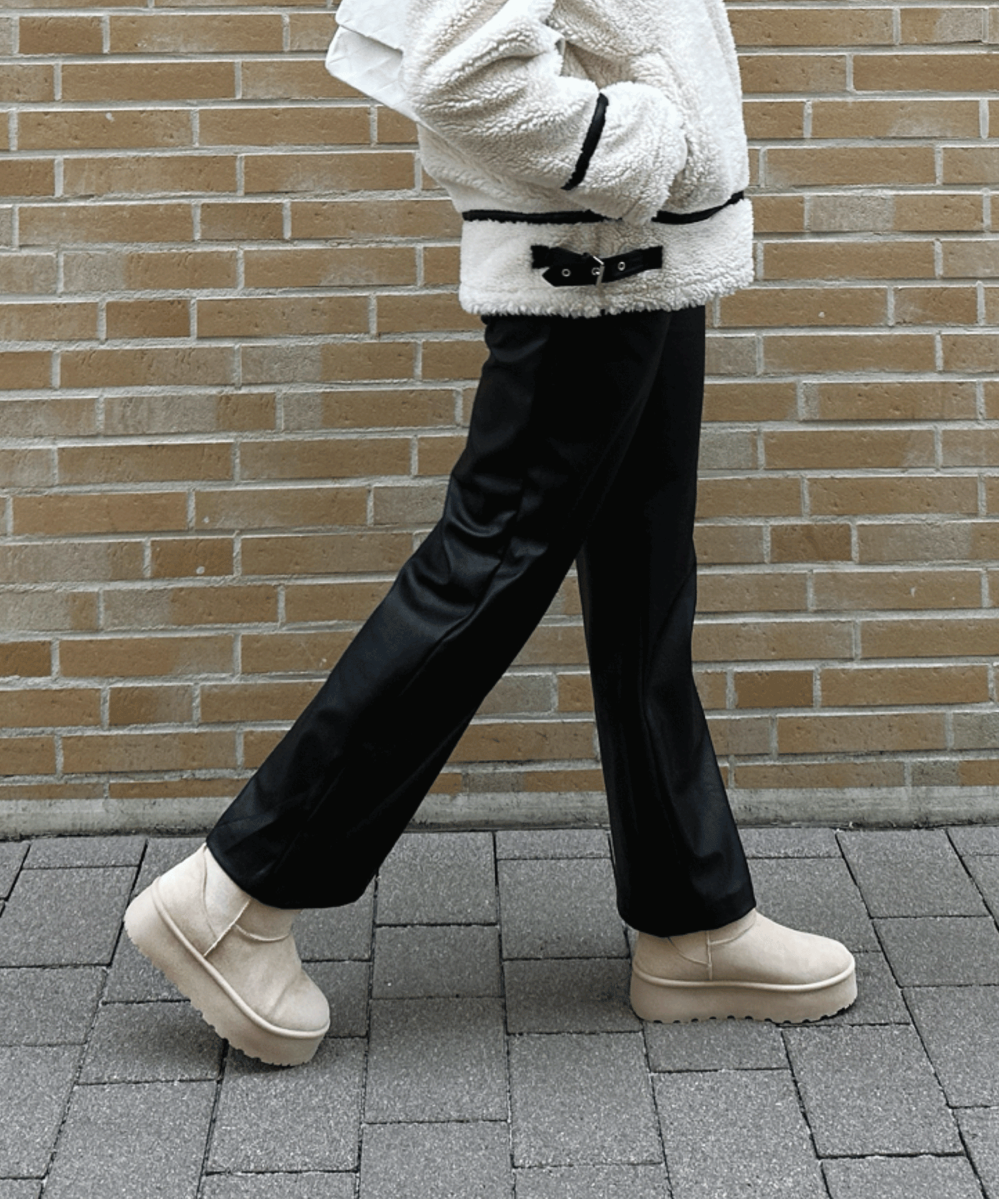 Beige Boots Dames – Warm, Gevoerd, Comfortabel & Modieus