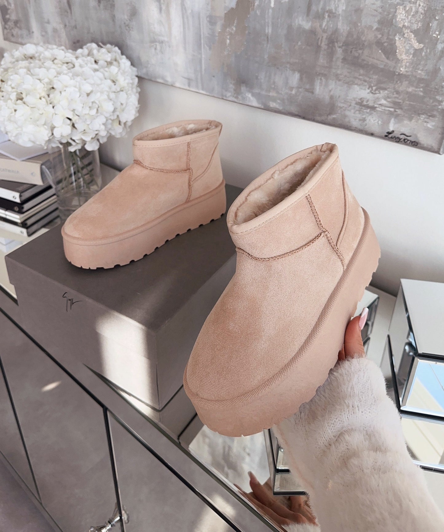 Beige Boots Dames – Warm, Gevoerd, Comfortabel & Modieus