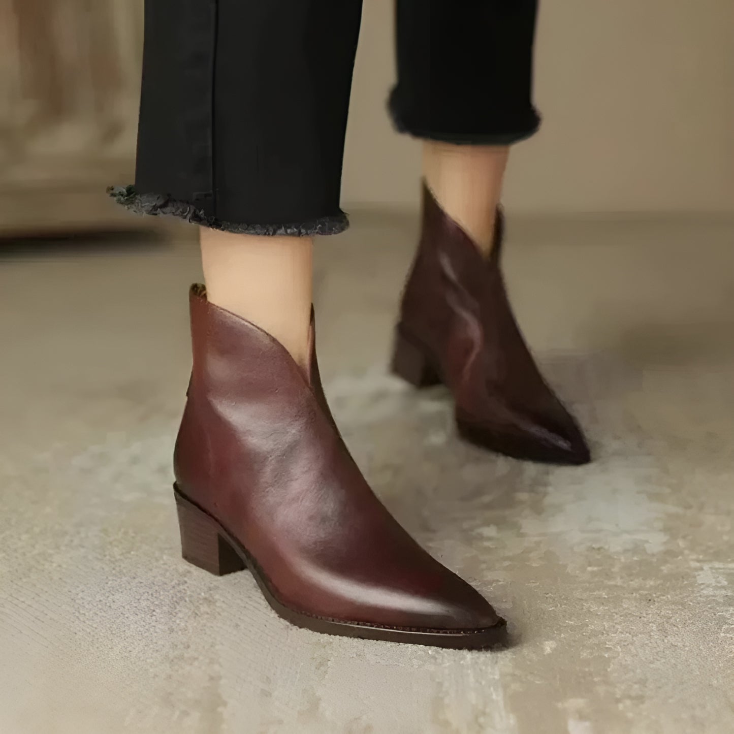 Dames Enkellaarsjes van Leer Met Rits & Blokhak – Elegant, Comfortabel & Stabiel