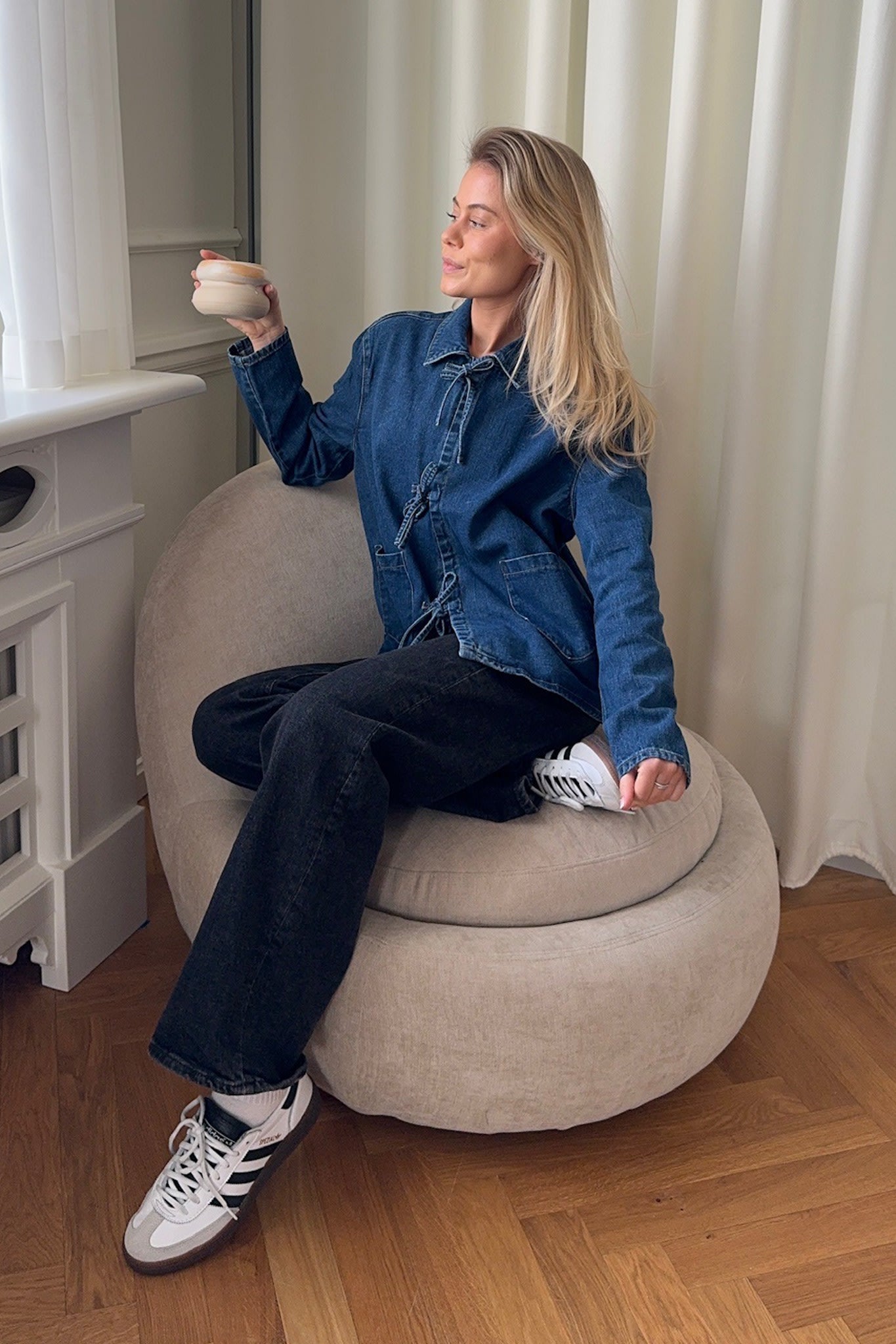 LUCY | Dames Denim Jack met Strikdetail en Zakken