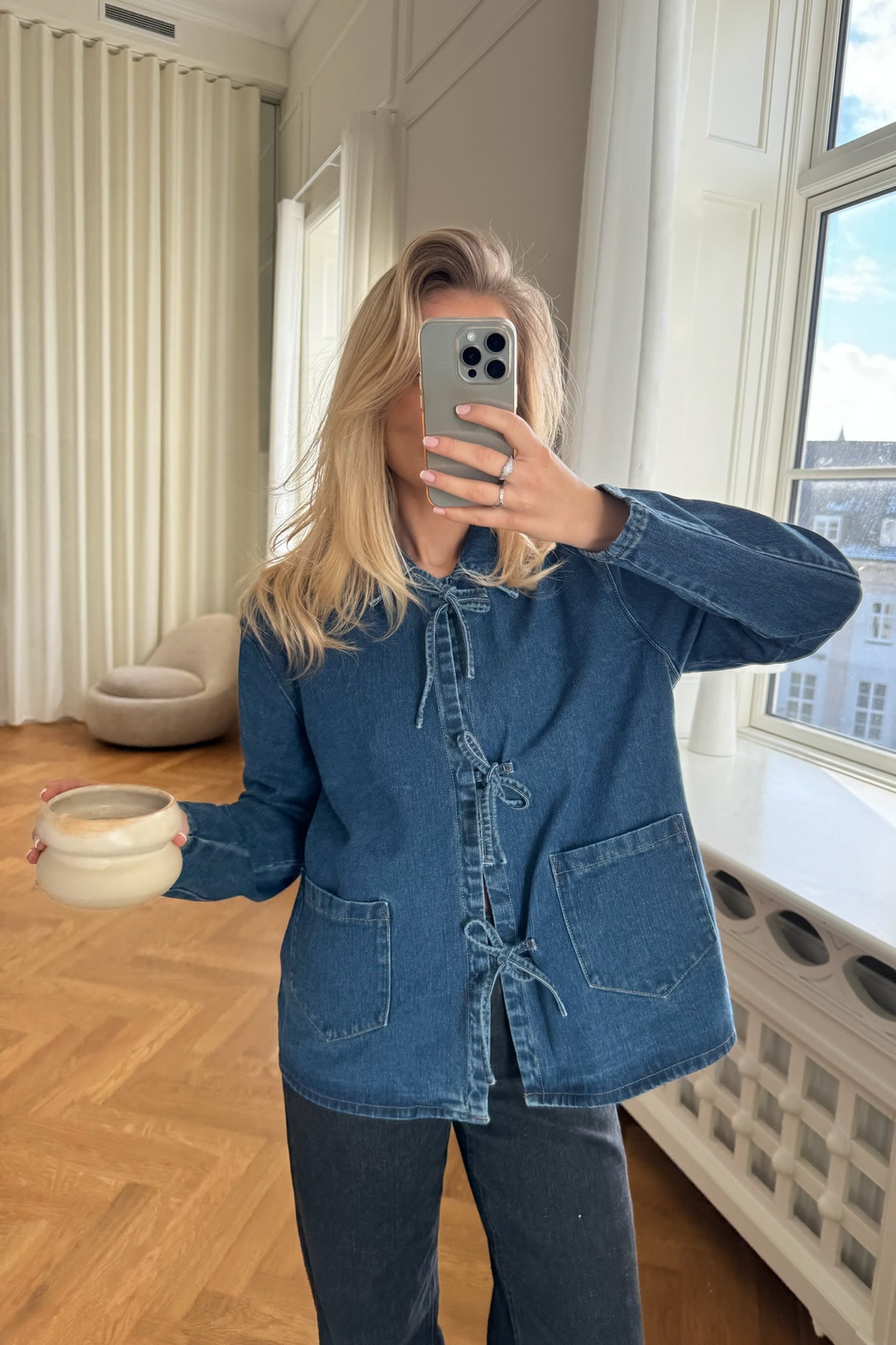 LUCY | Dames Denim Jack met Strikdetail en Zakken