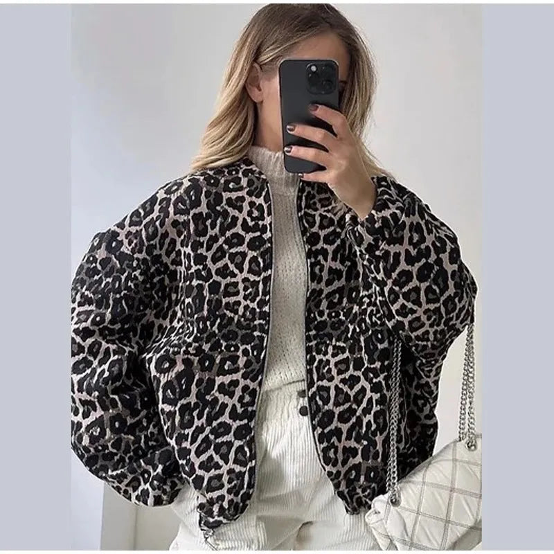 JINORA | Luipaard Print BomberJas Voor Dames - Gedurfd & Elegant