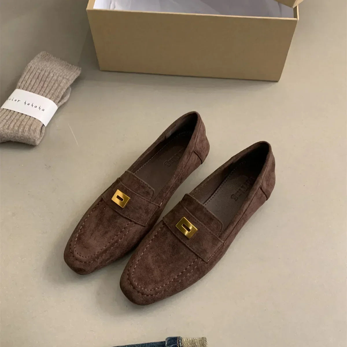LINA | Lichtgewicht Britse Suède Dames Loafer – Klassiek, Comfortabel & Tijdloos Voor Elke Gelegenheid