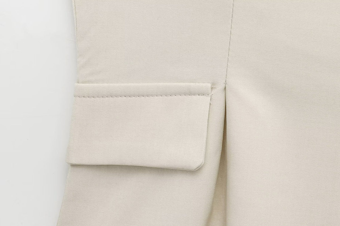 MIREILLE | Blazerstijl Dames Top Met V-Hals en Tailledetail - Stijlvol, Elegant & Perfect voor Avondjes uit