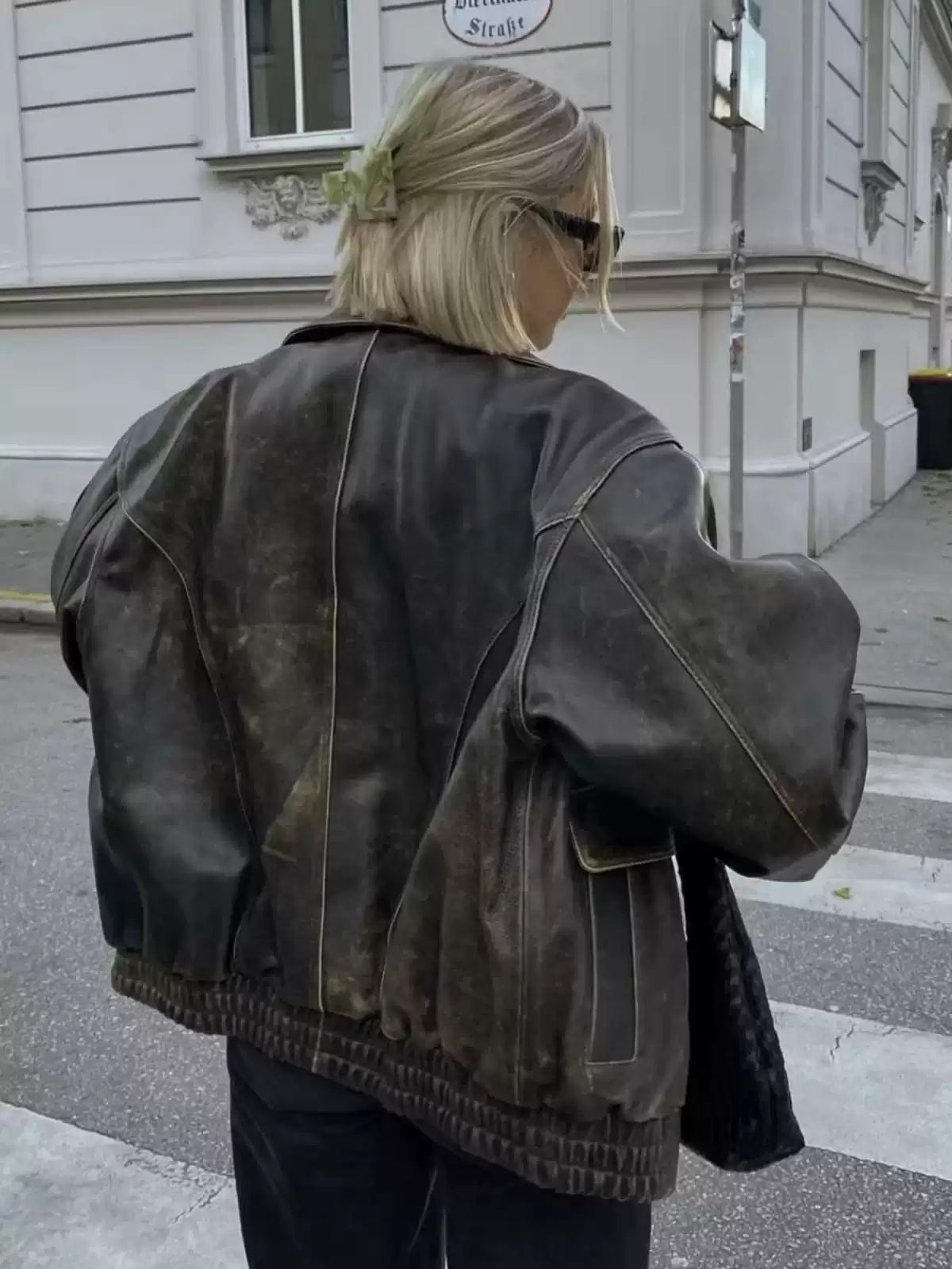 JAX | Stoere Leren Dames Jack Met Contraststiksels – Gestructureerd, Trendy & Ideaal Voor Tussenweer