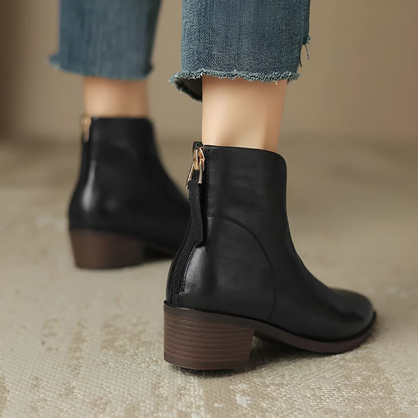Dames Enkellaarsjes van Leer Met Rits & Blokhak – Elegant, Comfortabel & Stabiel