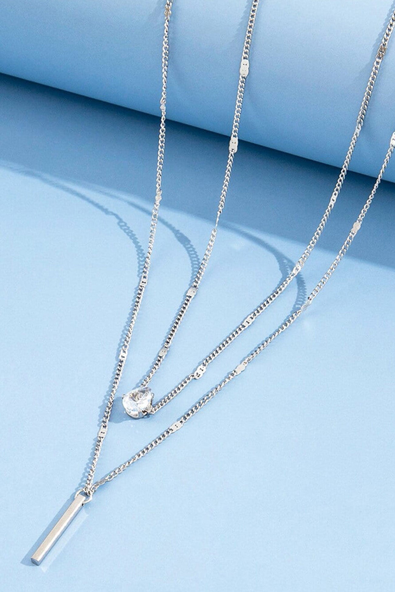 KATE | Gelaagde Dames Ketting Met Strass Kwastje En Elegante Hanger – Verfijnde Glamour Met Een Moderne Twist
