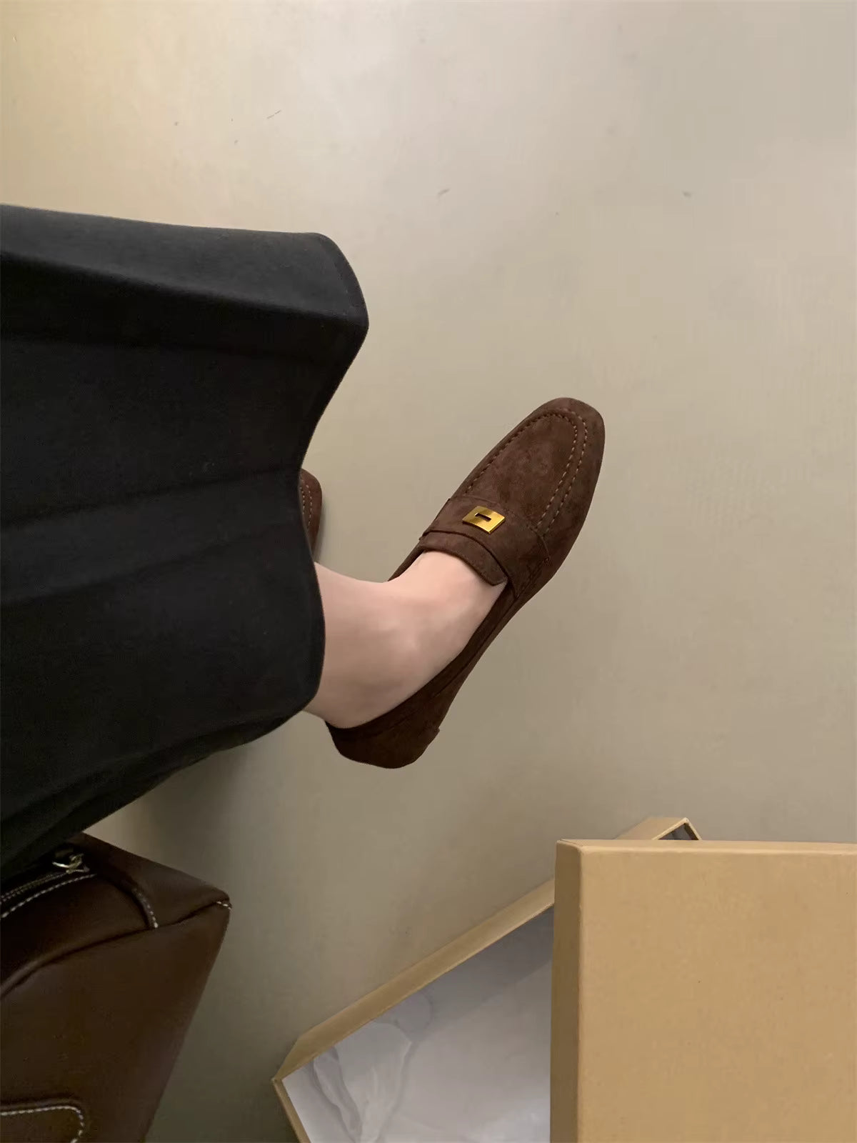 LINA | Lichtgewicht Britse Suède Dames Loafer – Klassiek, Comfortabel & Tijdloos Voor Elke Gelegenheid