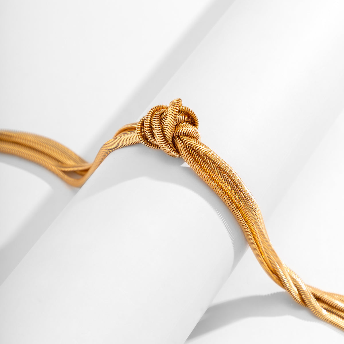 KNOTTA | Knoop Vormige Dames Ketting - Goud & Zilver Kleurig