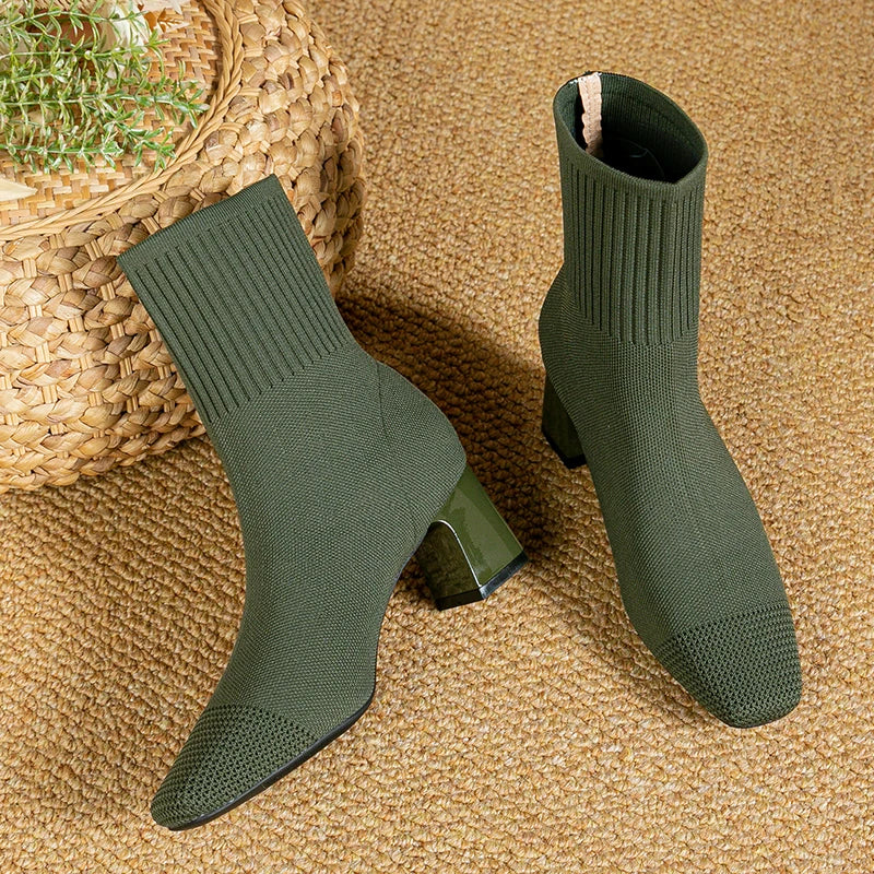 SILKE | Zwarte Enkellaarsjes Voor Dames Met Hak En Comfort+ Zool – Elegant & Ondersteunend