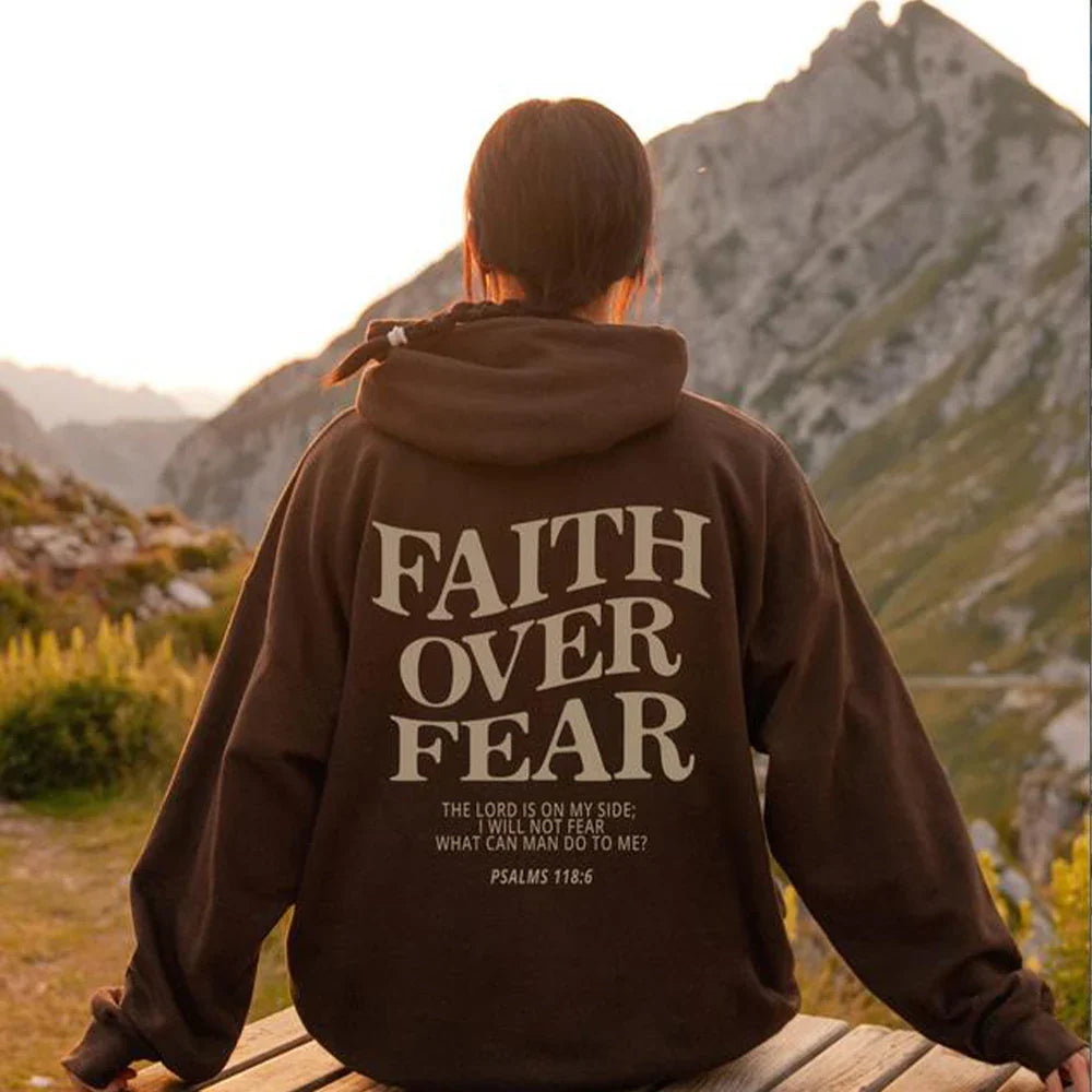 FAITH | Hoodie Voor Dames Met ‘Faith Over Fear’ Print – Zacht, Geloofsvol & Perfect Voor Elke Dag