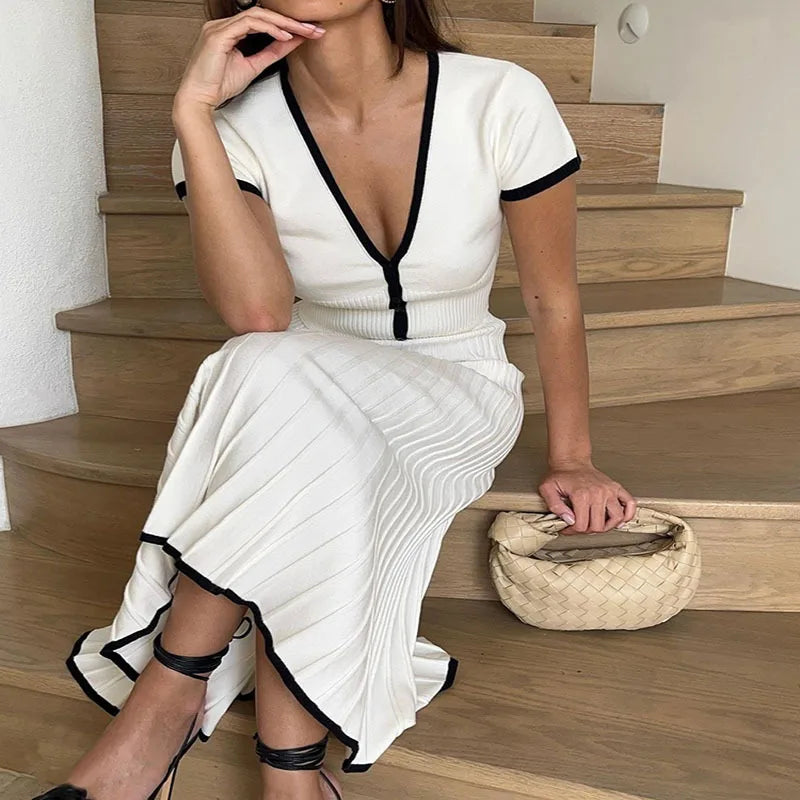 LORENA | Twee-Delige Dames Rokset Met V-Hals Crop Top En Geplooide Rok – Elegant, Vrouwelijk, Zomers