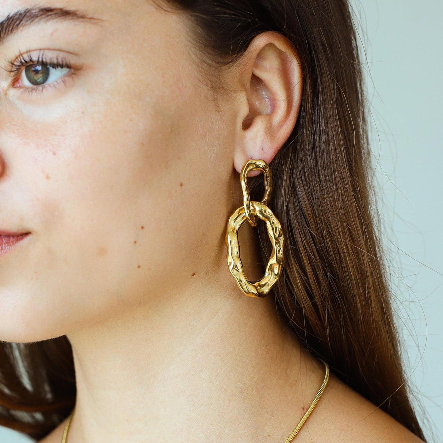 AVENEE | Gouden Schakel Oorbellen Dames - Luxe & Verfijnd