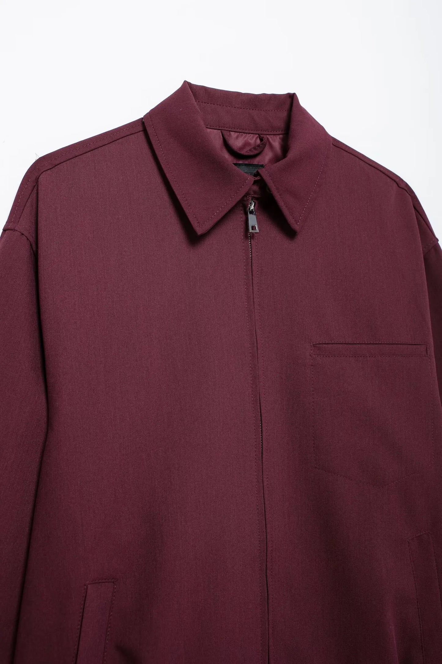 MIRELLA | Bordeaux Rode Damesjas Met Rits – Stijlvol, Modern & Perfect als Tussenjas
