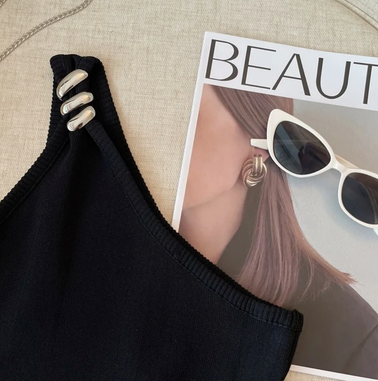 MILOU | Asymmetrische Top Met Wokkel-Detail – Modern, Elegant & Perfect Voor Elke Dag