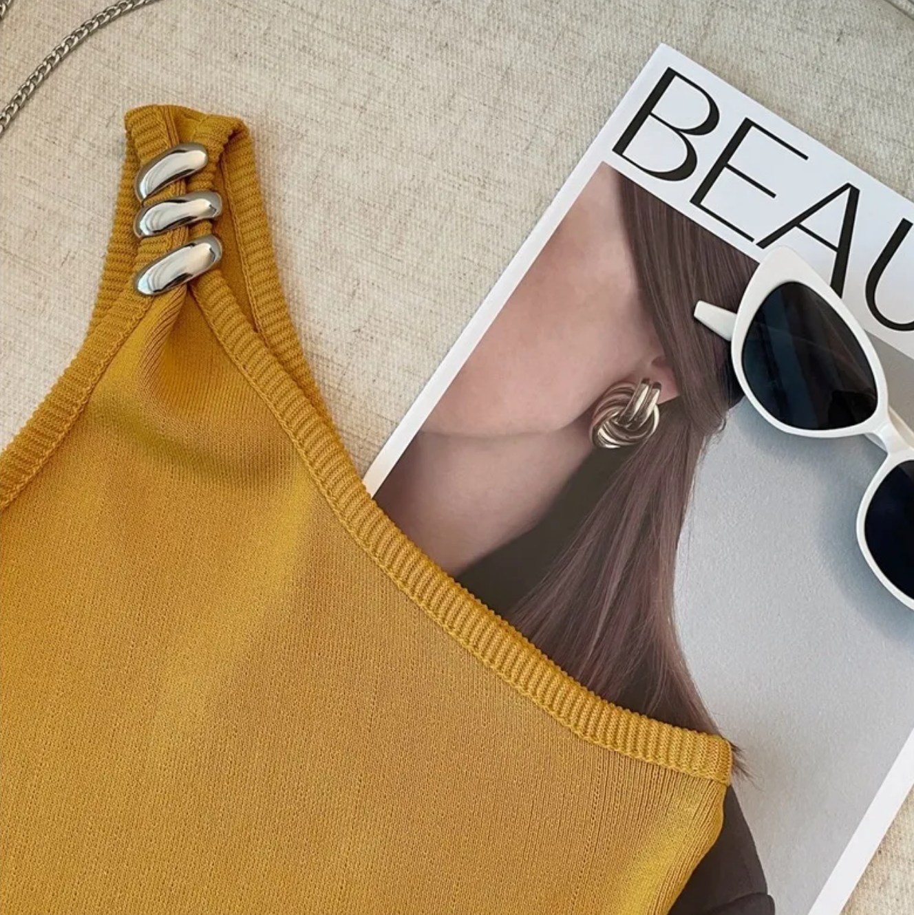 MILOU | Asymmetrische Top Met Wokkel-Detail – Modern, Elegant & Perfect Voor Elke Dag